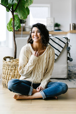 Nantucket Hooded Cable Knit Sweater In Cream