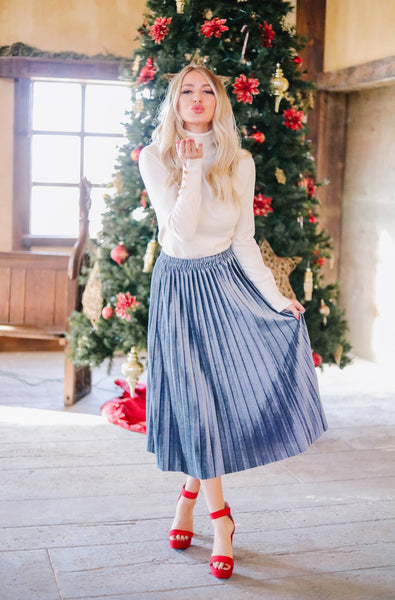 Pretty Pleats Platinum Skirt