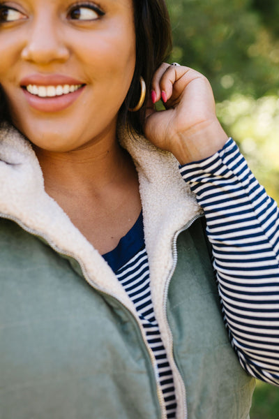 Reversible Shearling Puffer Vest In Army Green