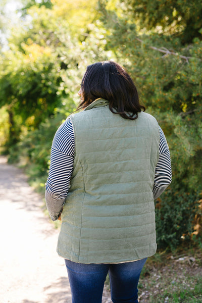 Reversible Shearling Puffer Vest In Army Green