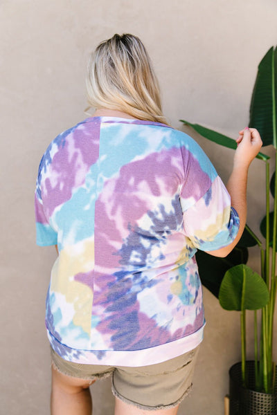 Tie Dye Swirls Top In Purple