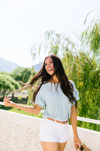 Vertical Horizon Striped Top In Blue