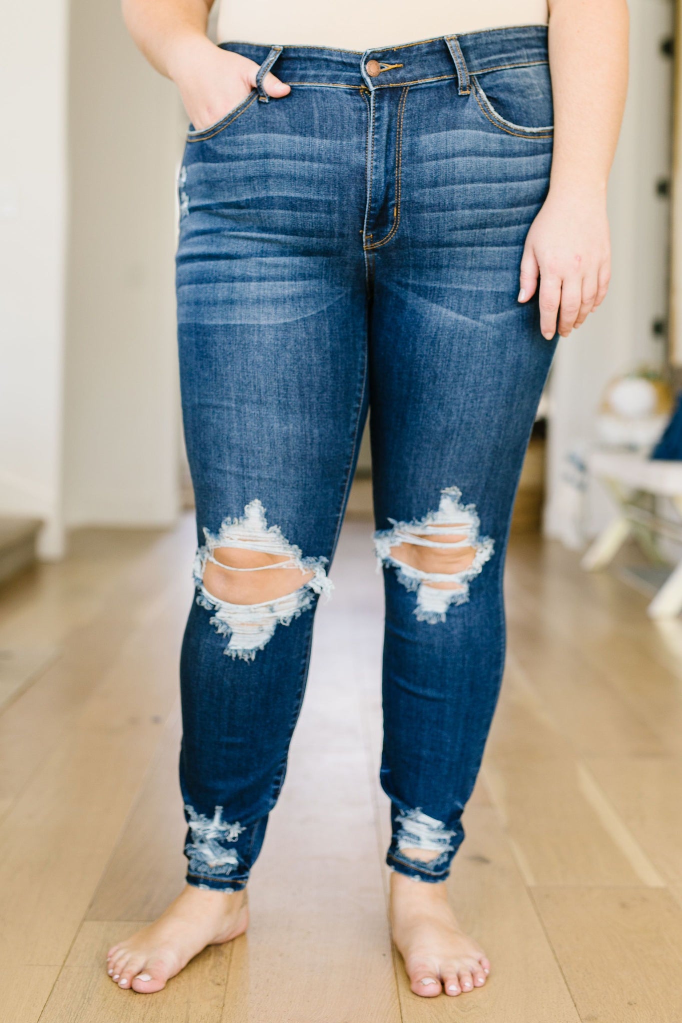 Weak At The Knees Jeans